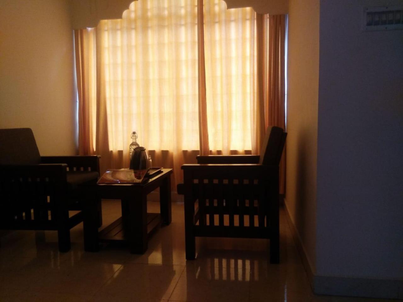 Holly Hock Bed & Breakfast Munnar Exterior photo